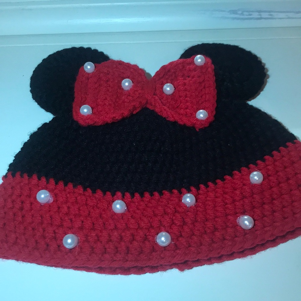 Minnie Mouse beanie
